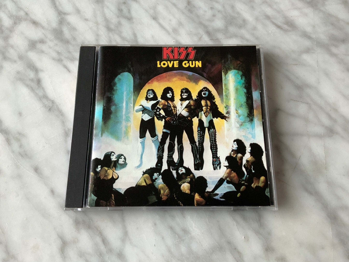 Kiss – Love Gun