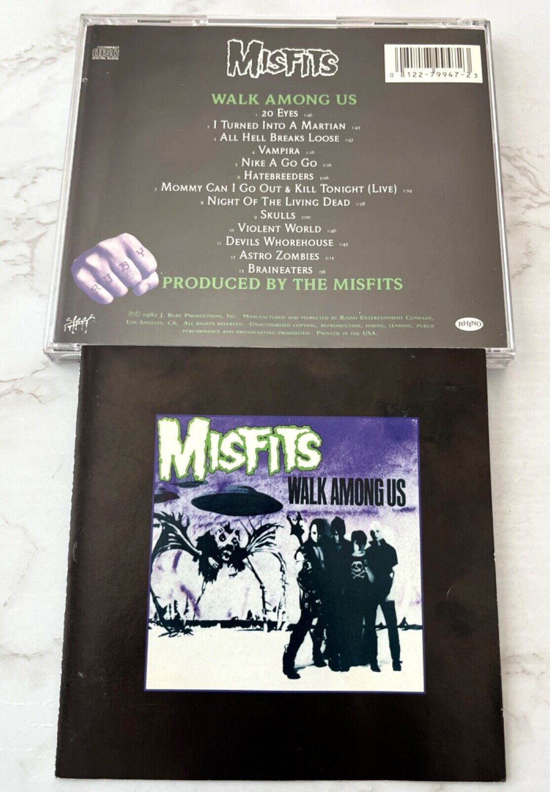 Misfits – Walk Among Us (2000)