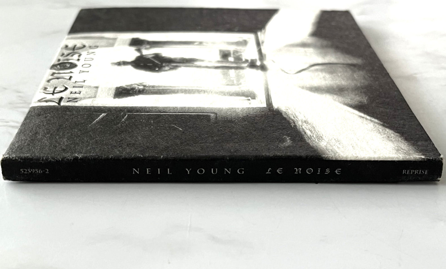 Neil Young – Le Noise (Digipak) (2010)