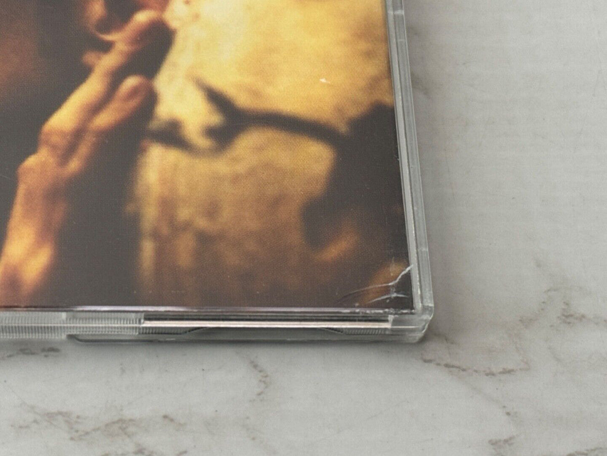 David Bowie – Strangers When We Meet (1995)