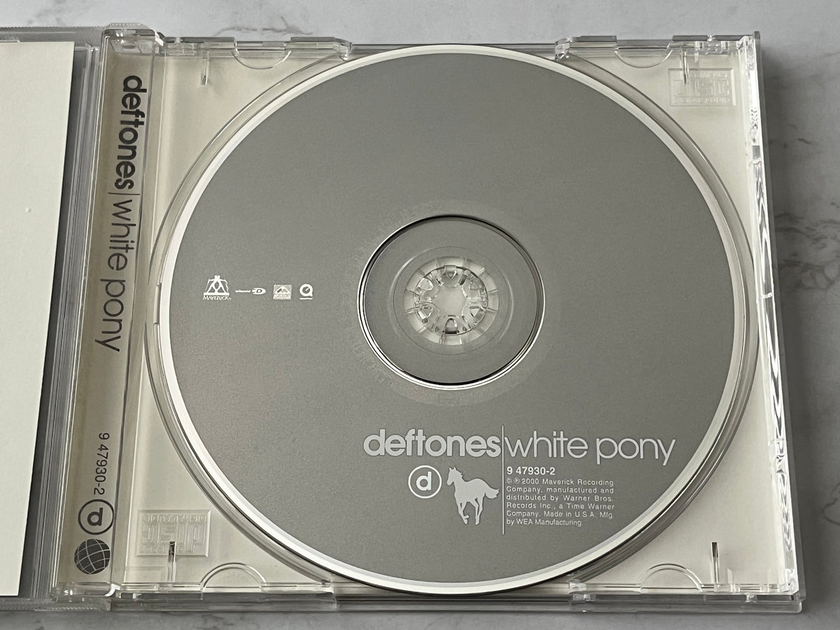 Deftones – White Pony (2000)