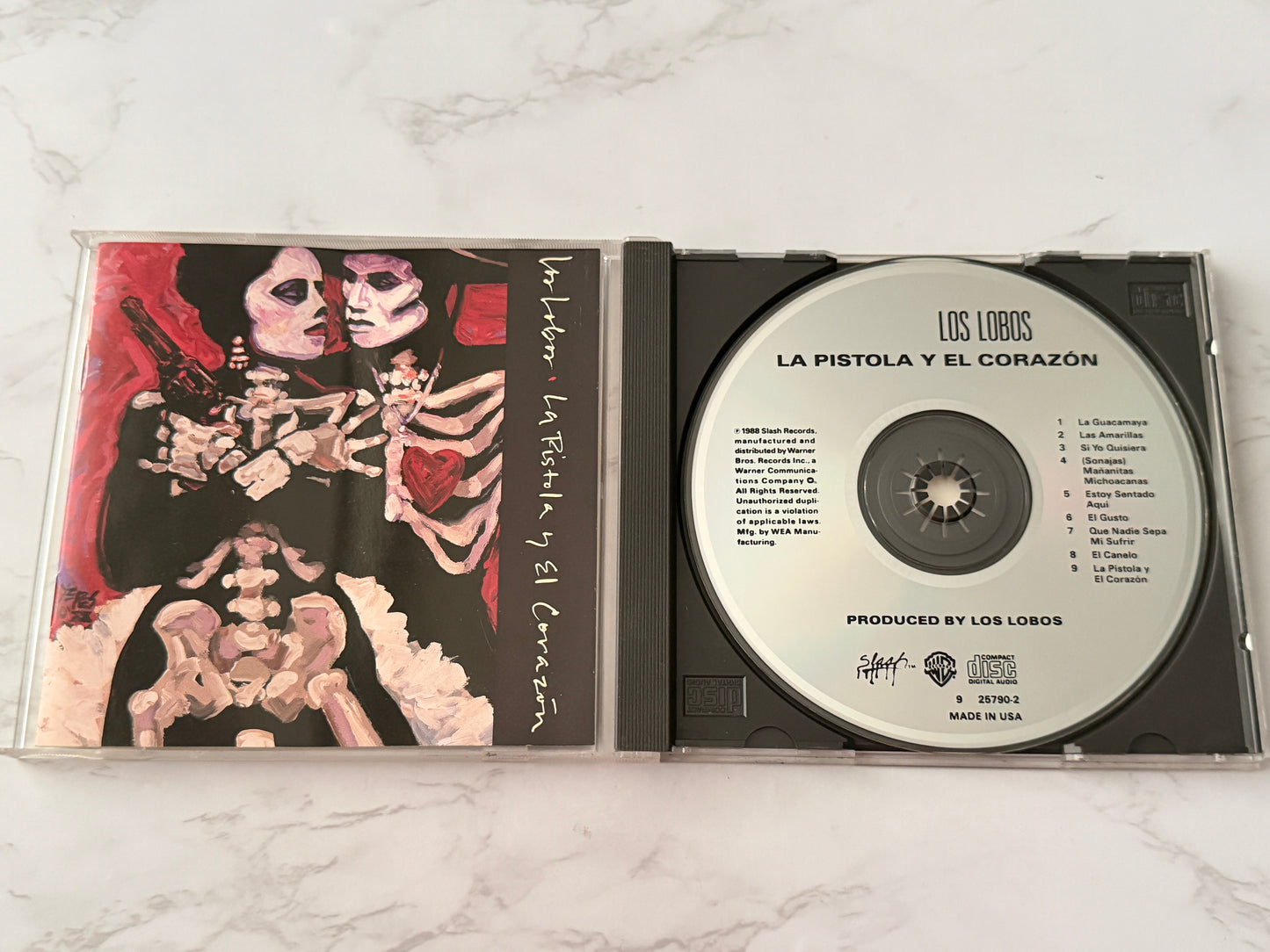 Los Lobos – La Pistola Y El Corazón (1988)