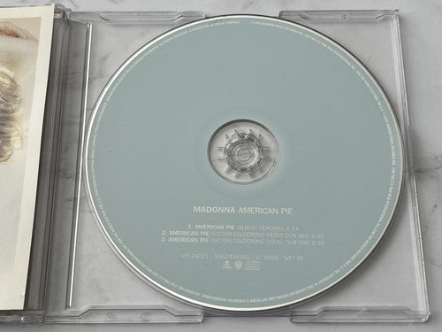 Madonna – American Pie (2000)