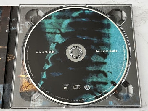 Nine Inch Nails – Hesitation Marks (Digipak)