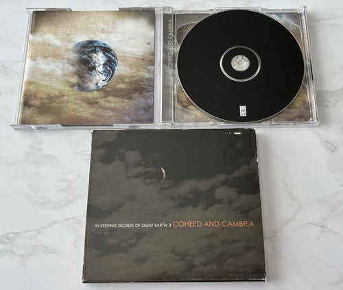 Coheed and Cambria – In Keeping Secrets Of Silent Earth: 3 (CD/DVD) (2003)
