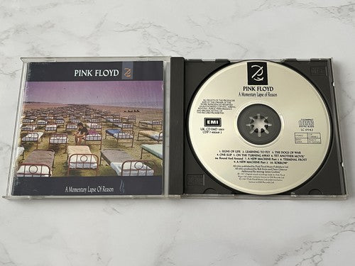 Pink Floyd – A Momentary Lapse Of Reason (1987) [GERMAN PRESS]
