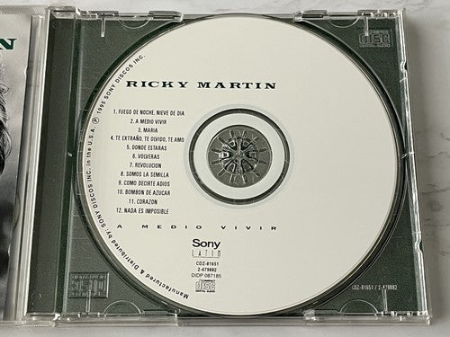 Ricky Martin – A Medio Vivir (1995)