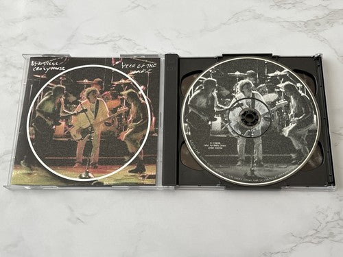 Neil Young & Crazy Horse – Neil Young Crazy Horse Year of the Horse 2 (1997)