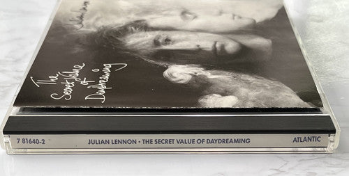 Julian Lennon – The Secret Value Of Daydreaming (1986) [JAPAN PRESS]