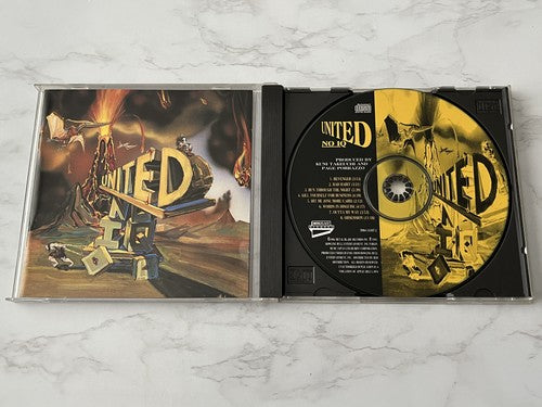 United – No IQ (1996)