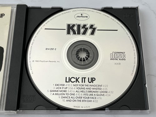 KISS – Lick It Up