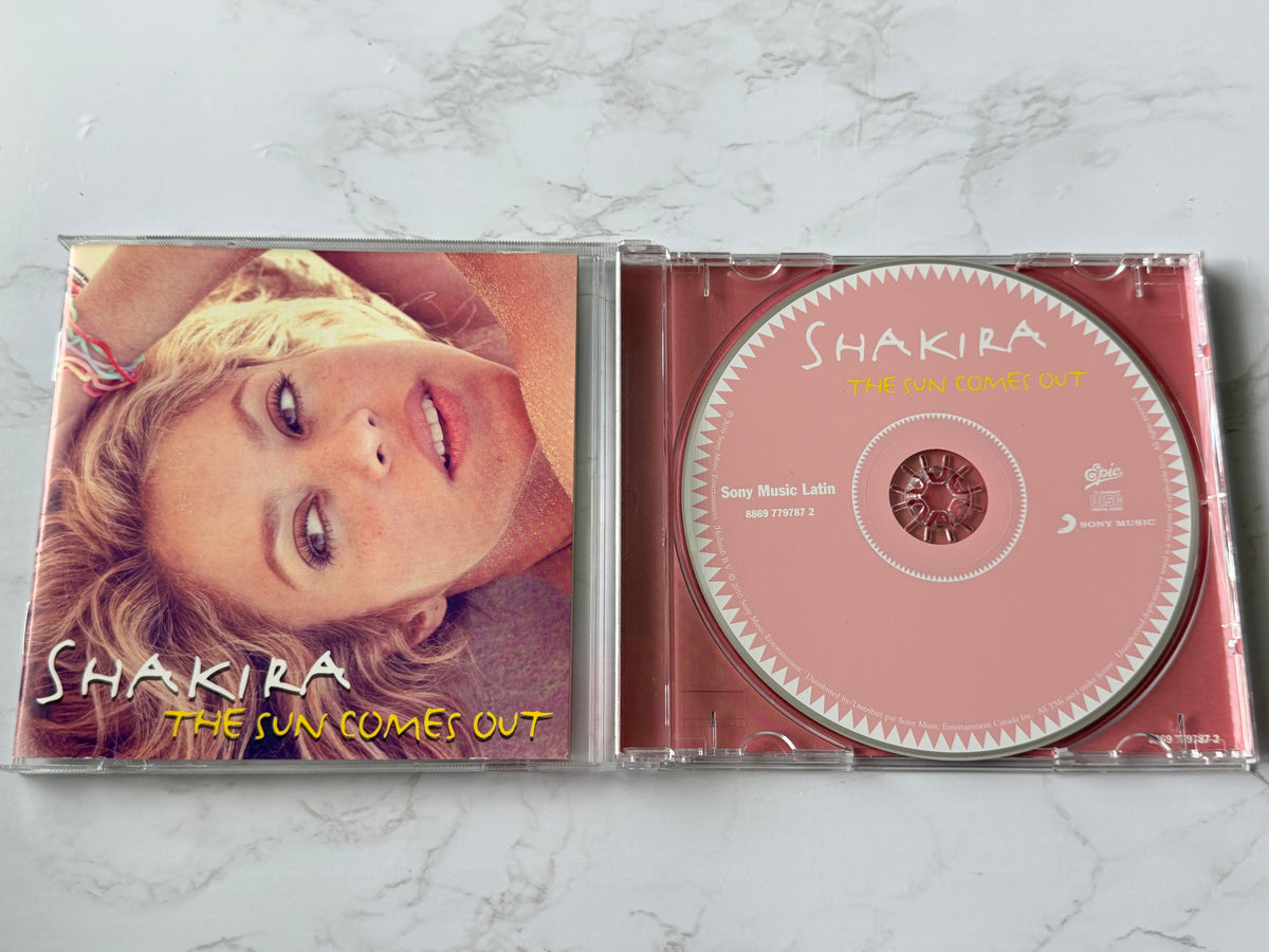 Shakira – The Sun Comes Out (2010)