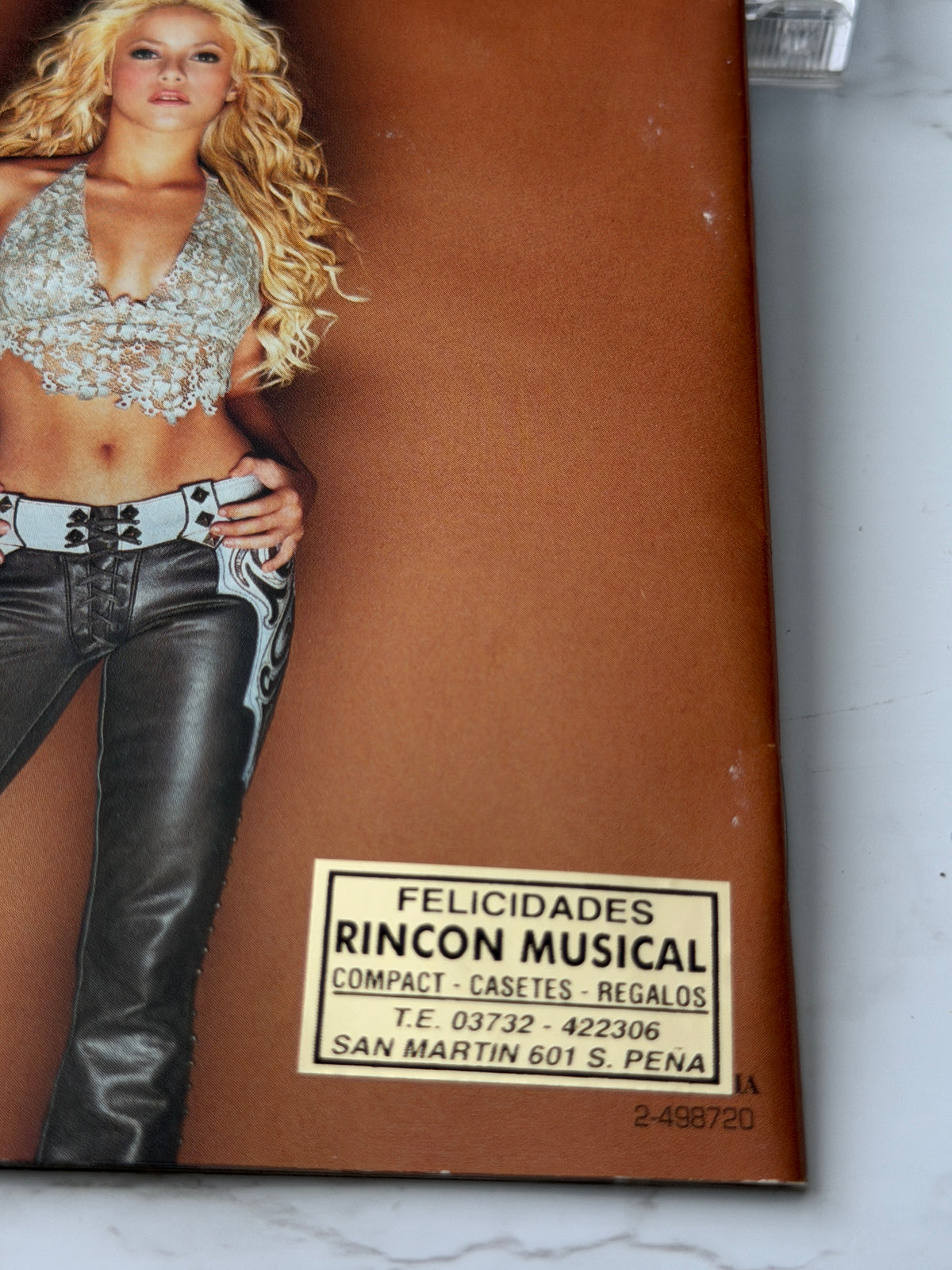 Shakira – Servicio De Lavanderia (2001)