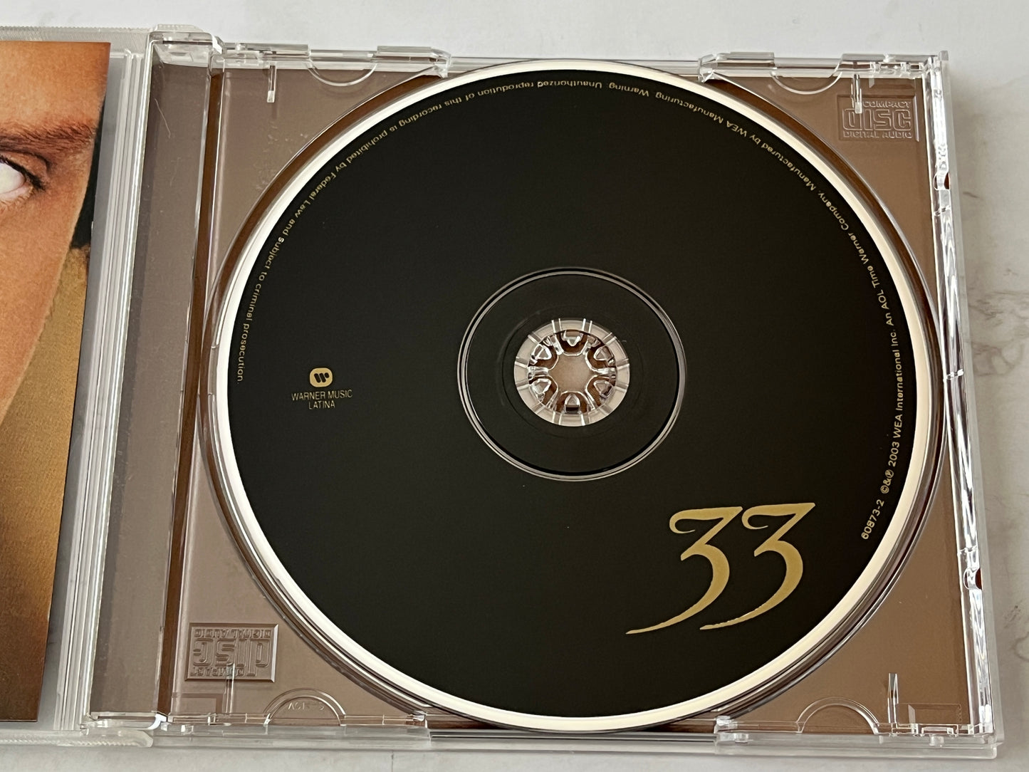 Luis Miguel – 33