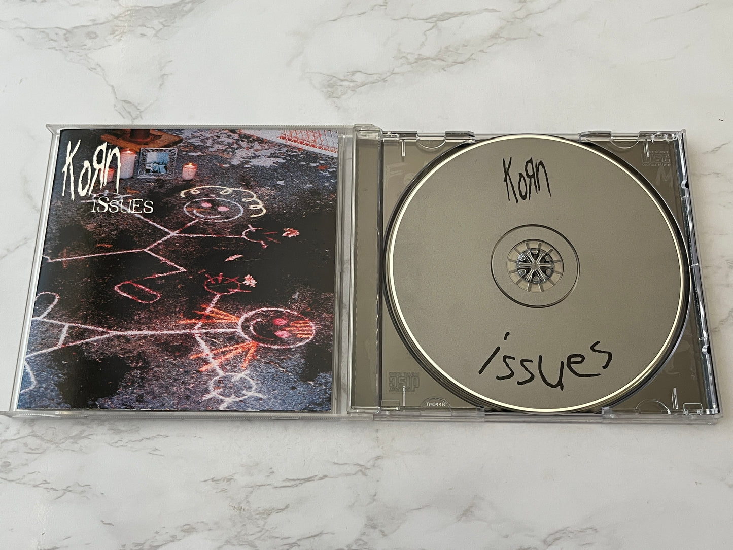 Korn – Issues (1999)