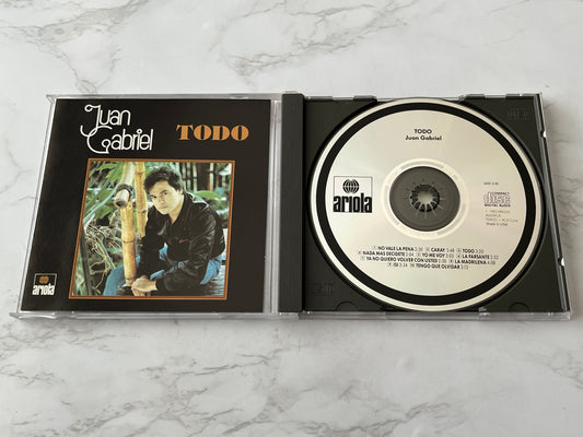 Juan Gabriel – Todo (1983)