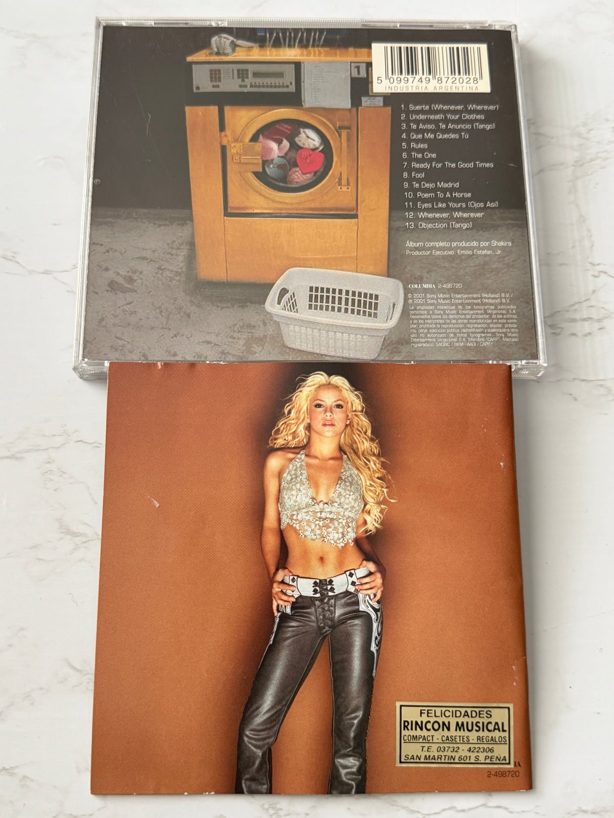 Shakira – Servicio De Lavanderia (2001)