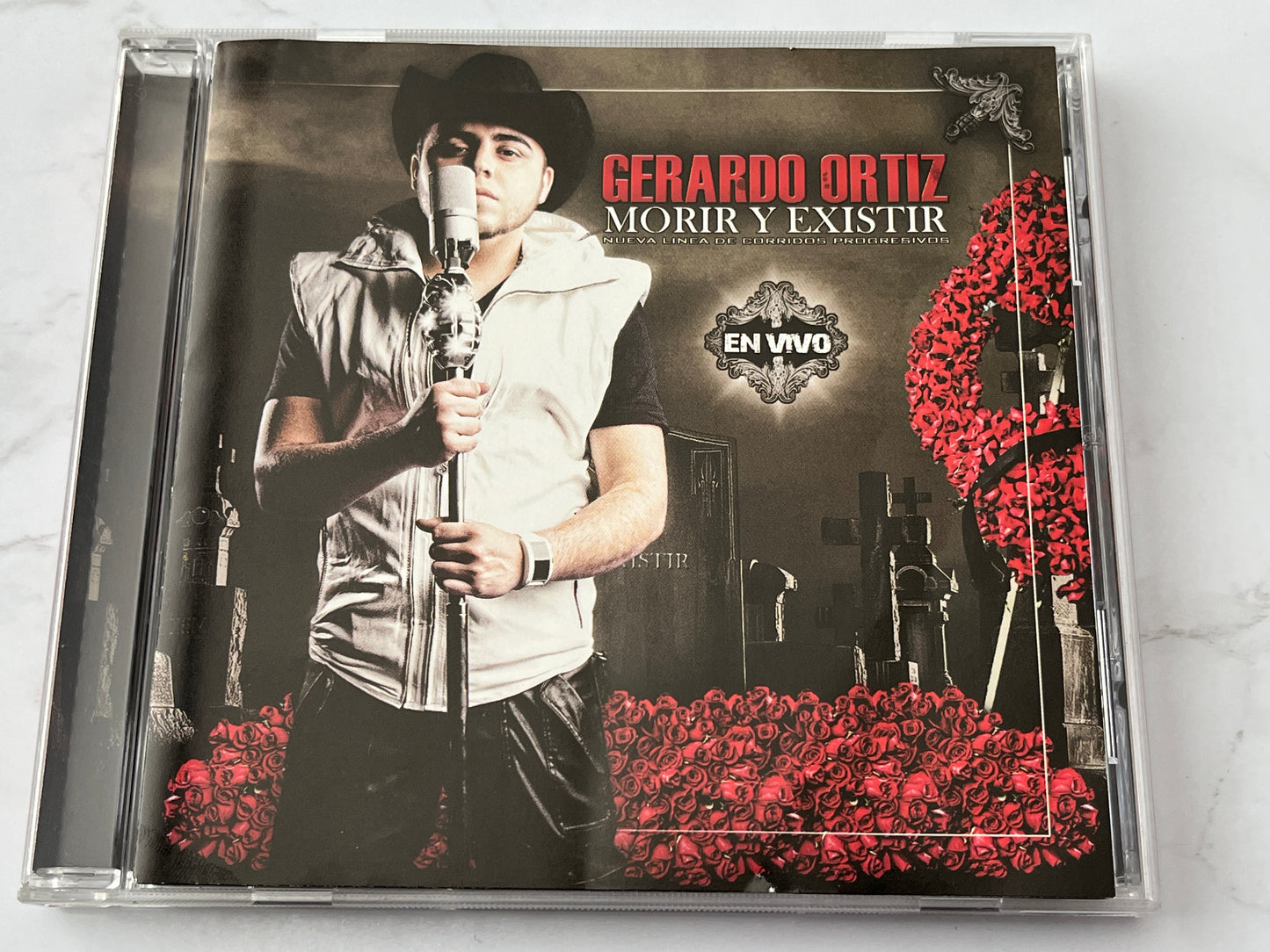 Gerardo Ortiz – Morir y Existir: En Vivo (2011)