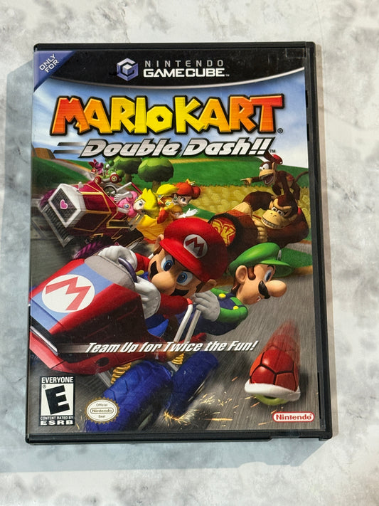 Mario Kart Double Dash Nintendo GameCube 2003 w/INSERT PAMPHLET CIB DOL-GM4E-USA
