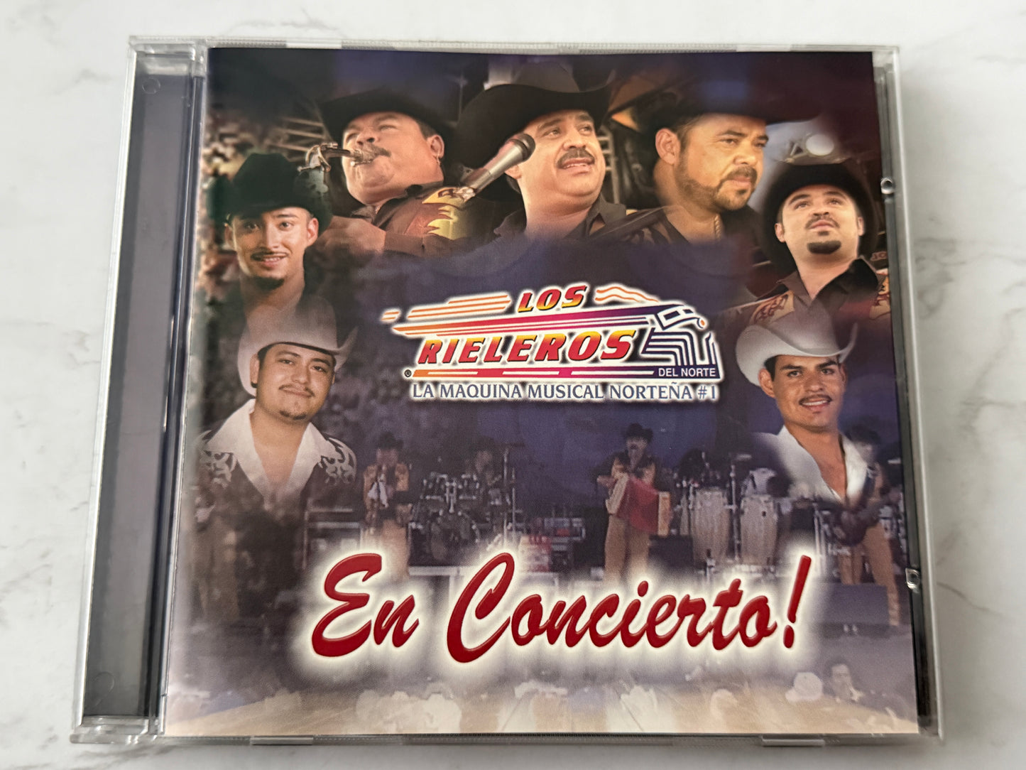 Los Rieleros Del Norte – En Concierto! (2003)