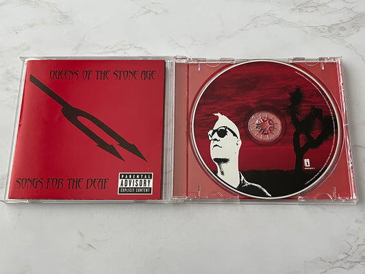 Queens of the Stone Age – Songs For The Deaf (2002)