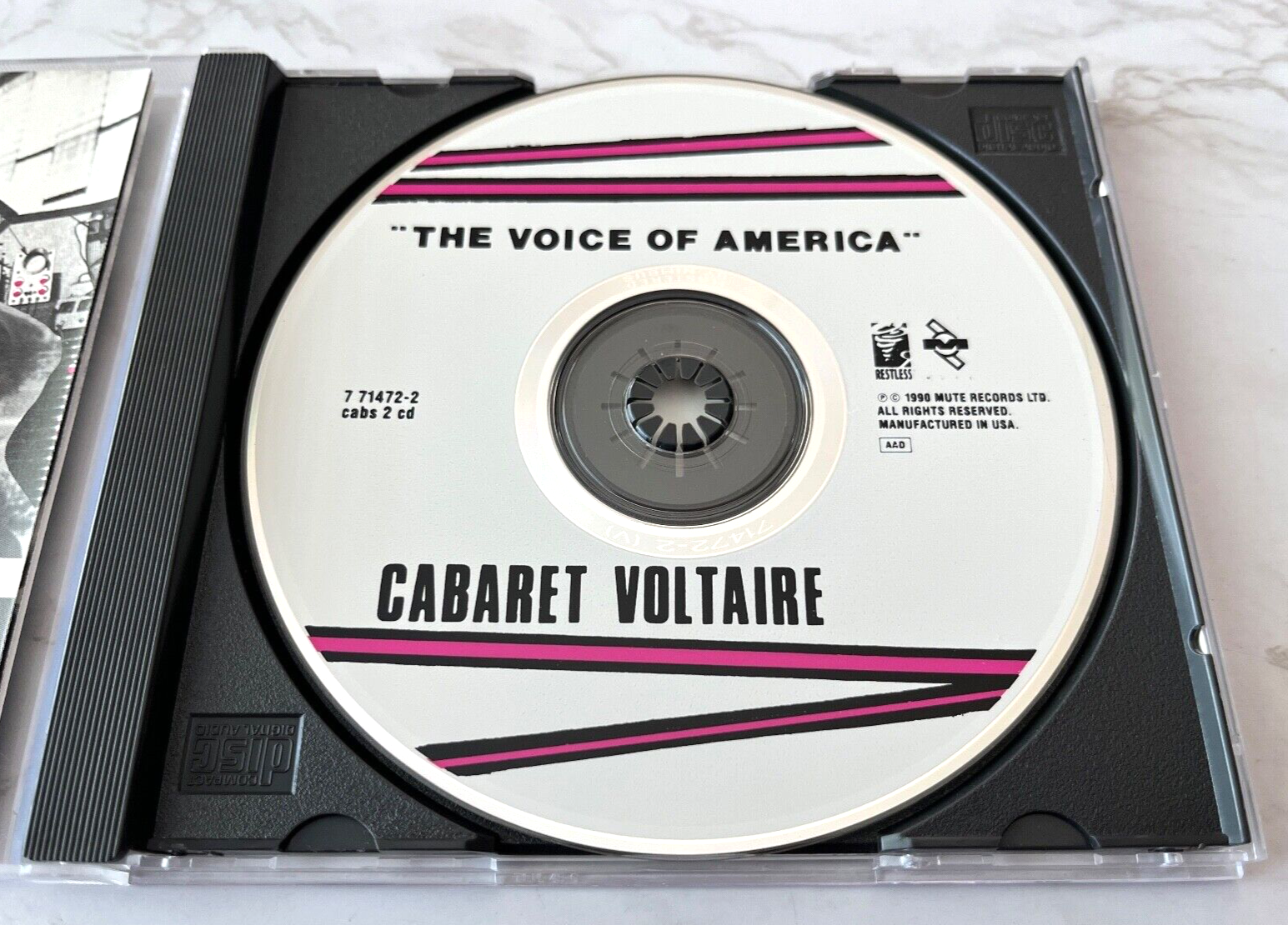 Cabaret Voltaire – The Voice Of America (1990)