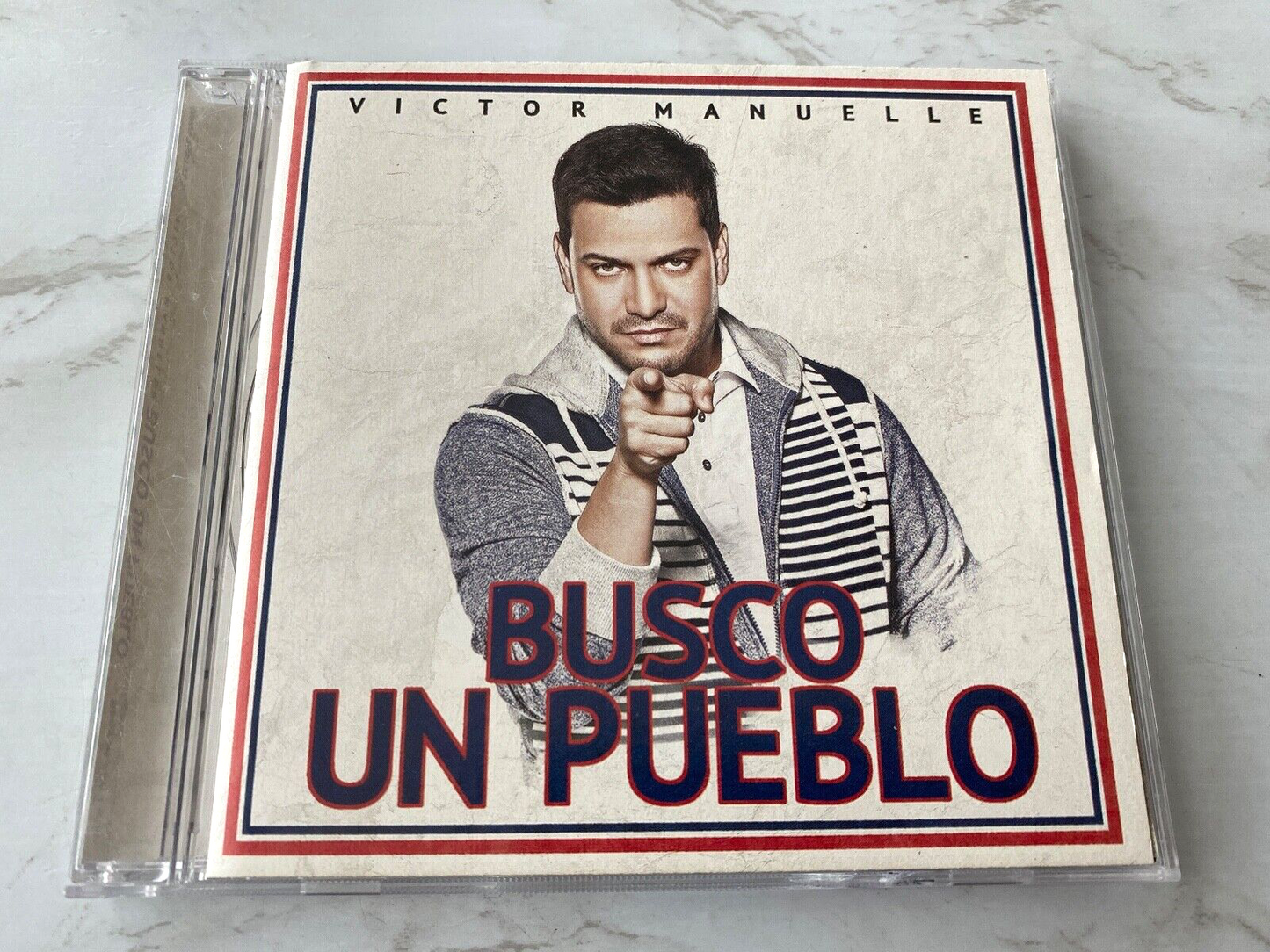 Victor Manuel – Busco Un Pueblo (2012)