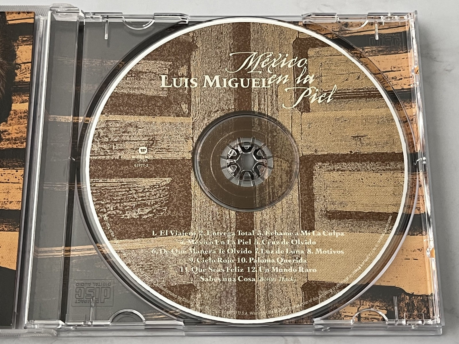 Luis Miguel – Mexico En La Piel (2004)