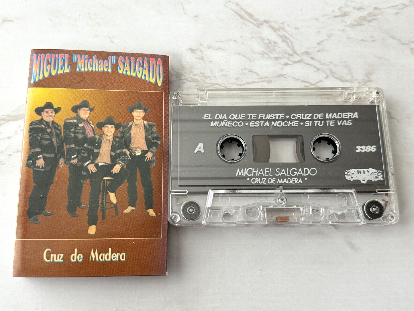 Michael Salgado – Cruz De Madera