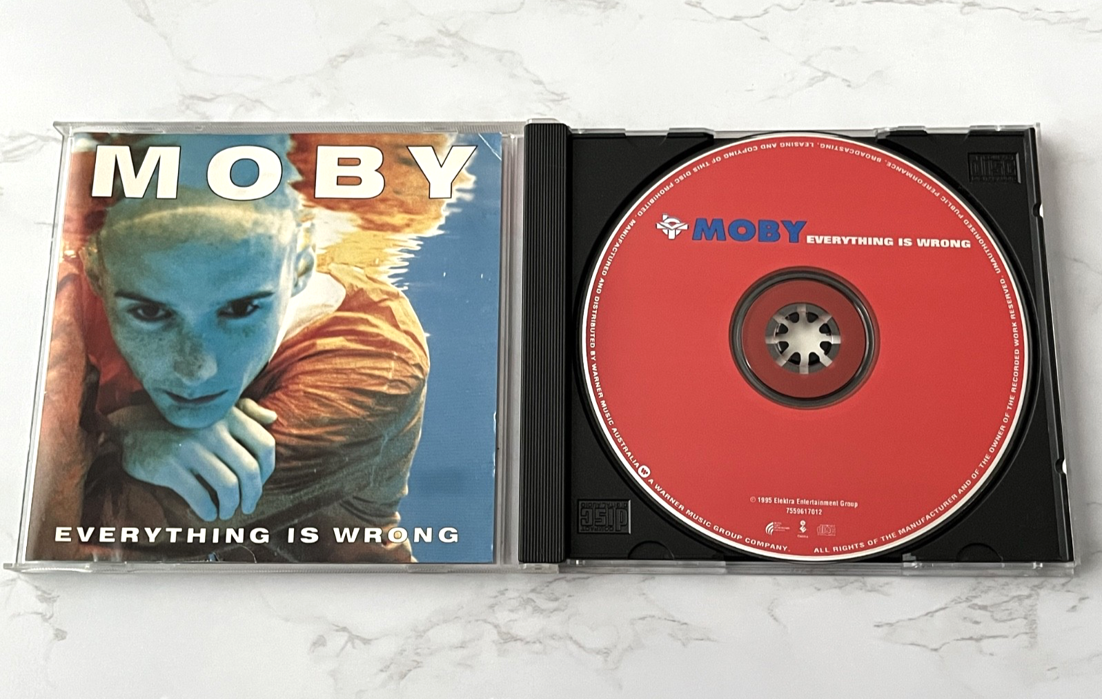 Moby – Everything Is Wrong (1995)