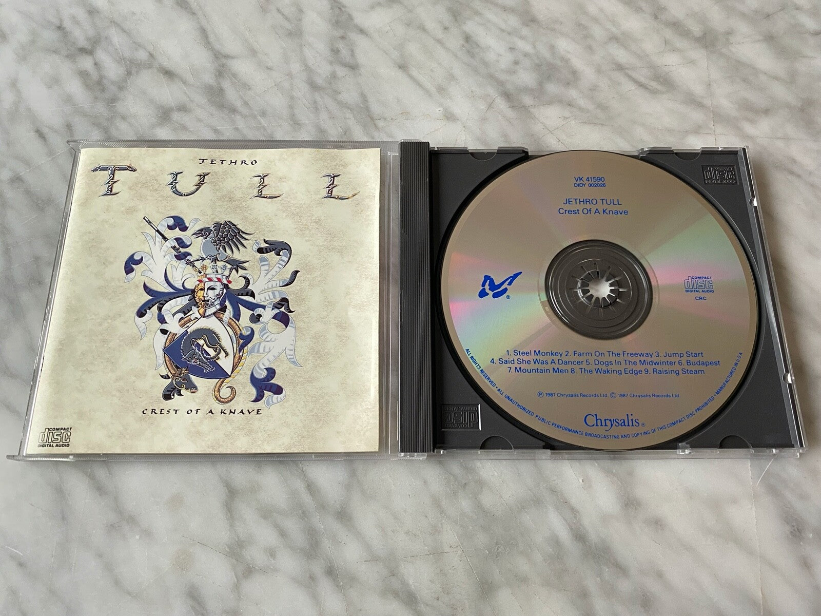 Jethro Tull – Crest Of A Knave