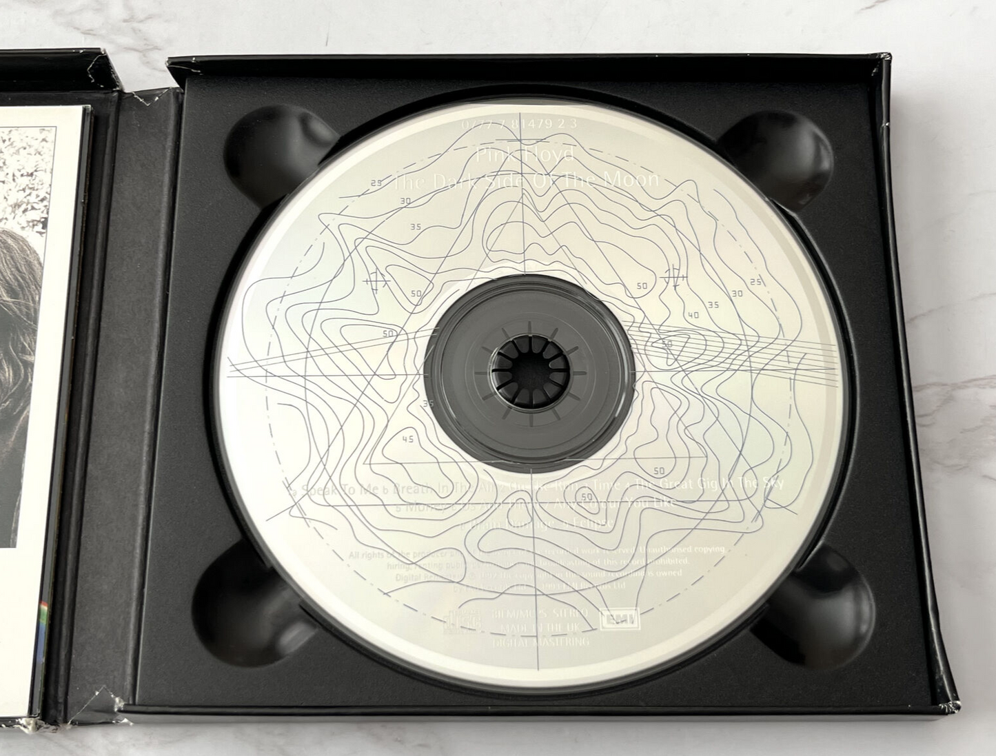 Pink Floyd – Dark Side Of The Moon (Box Set) (1993)