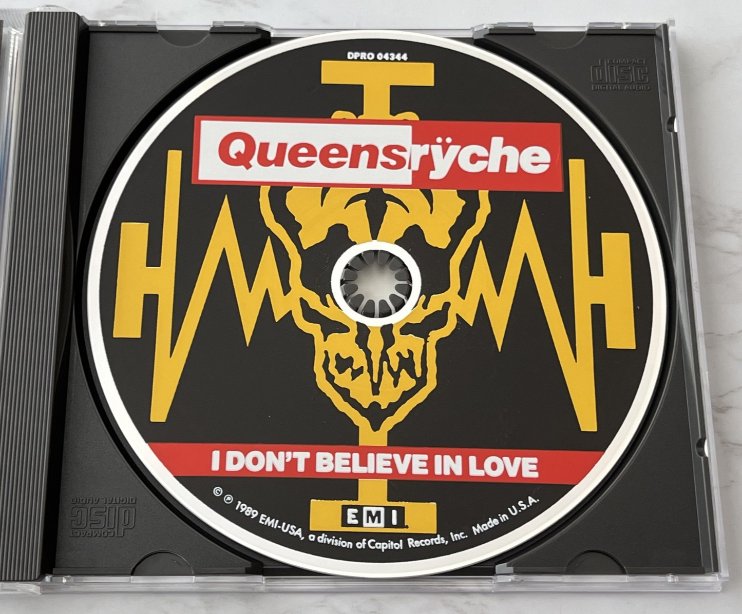 Queensrÿche – Queensryche I Don't Believe In Love (1989)