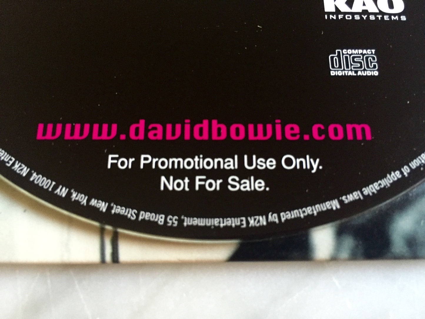 David Bowie – Earthling in the City (1997)