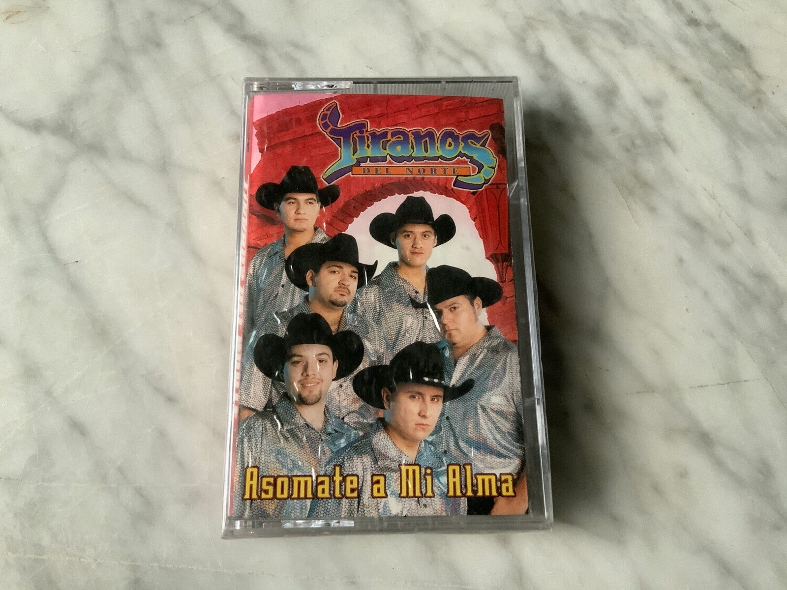 Tiranos Del Norte – Asomate A Mi Alma
