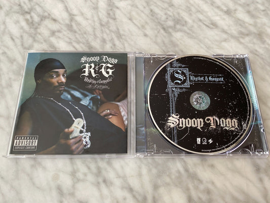 Snoop Dogg – R&G Rhythm & Gangsta The Masterpiece (2004)