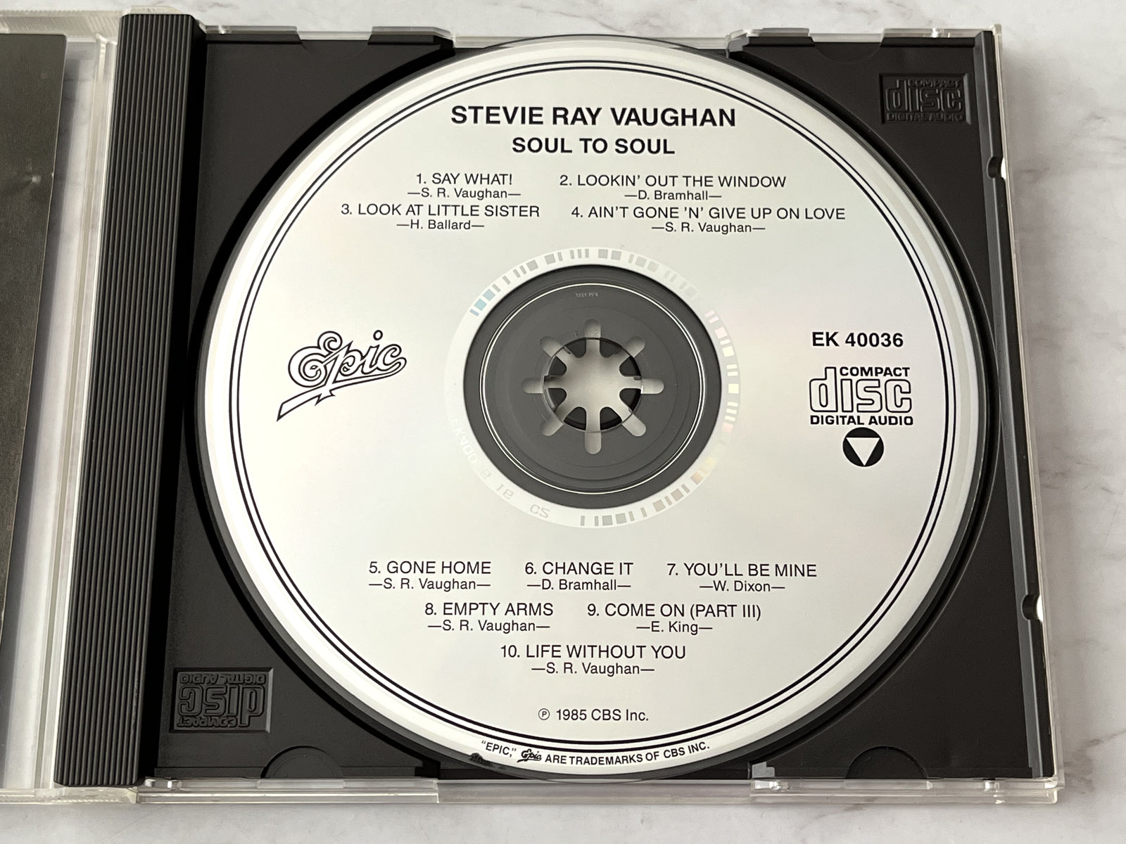 Stevie Ray Vaughan – Soul To Soul