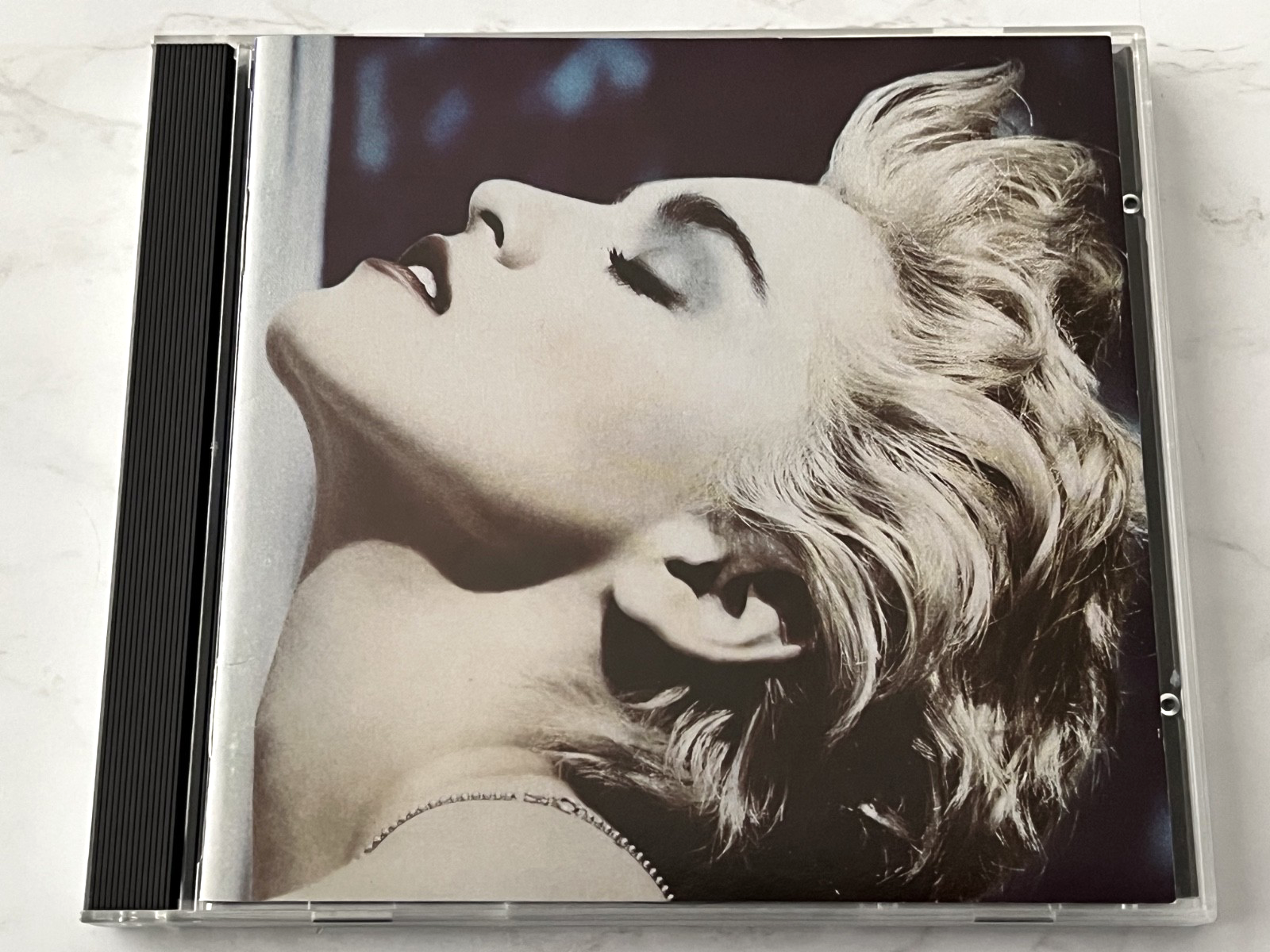 Madonna – True Blue