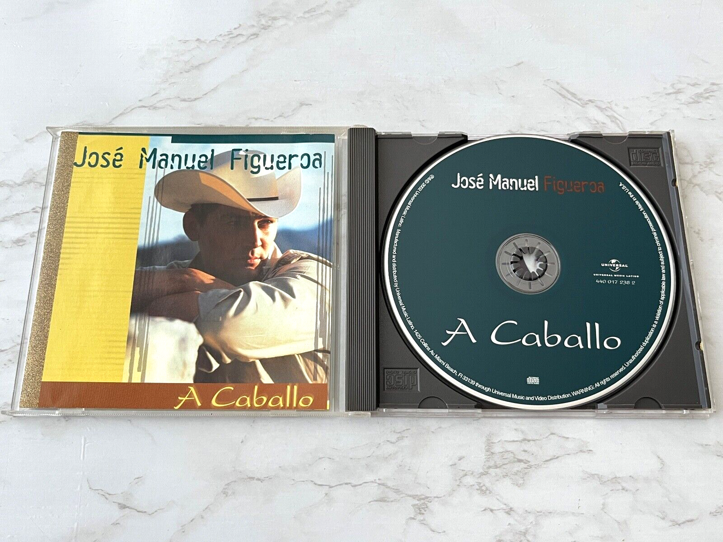 Jose Manuel Figueroa – A Caballo (2002)