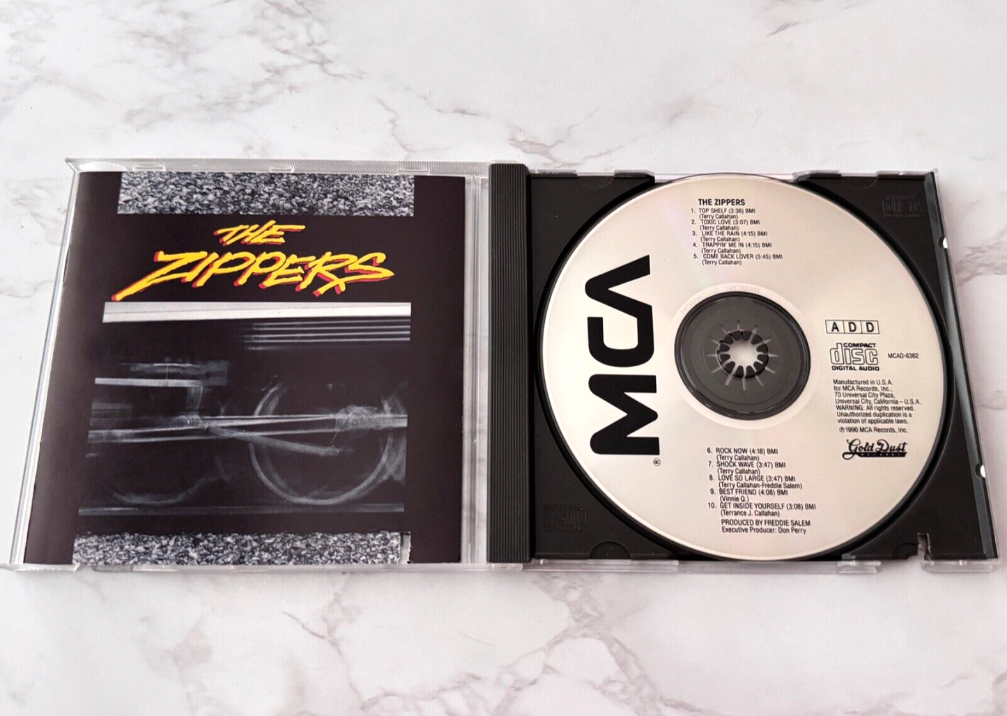 The Zippers – The Zippers (1990)