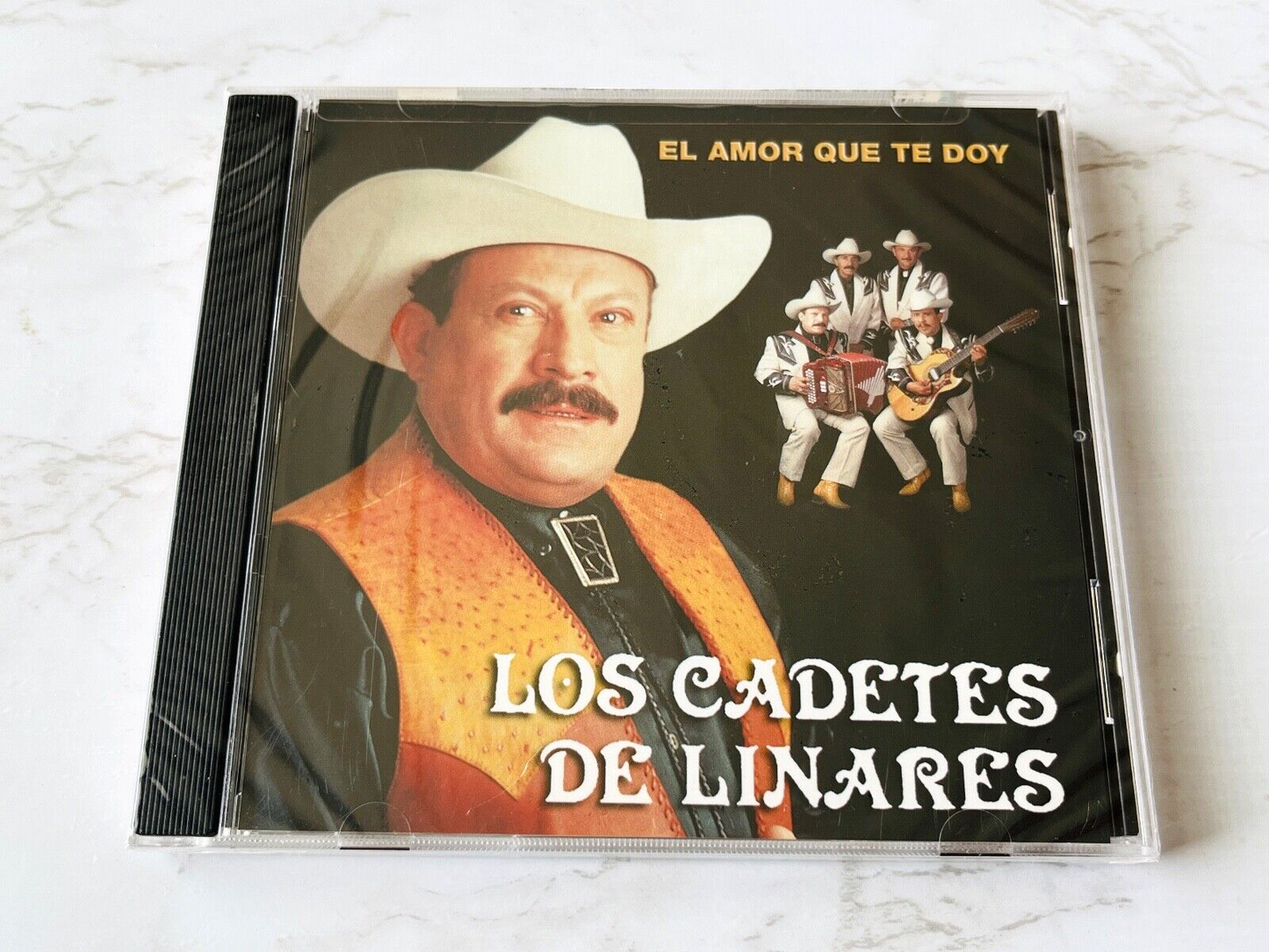 Los Cadetes De Linares – El Amor Que Te Doy (2003)