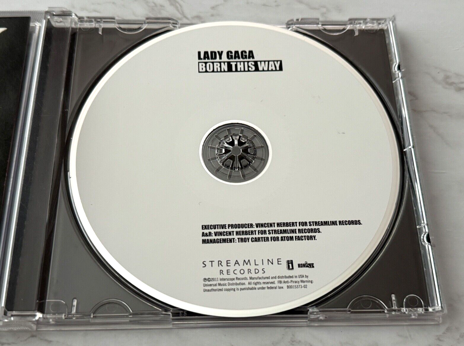 Lady Gaga – Born This Way (2011)