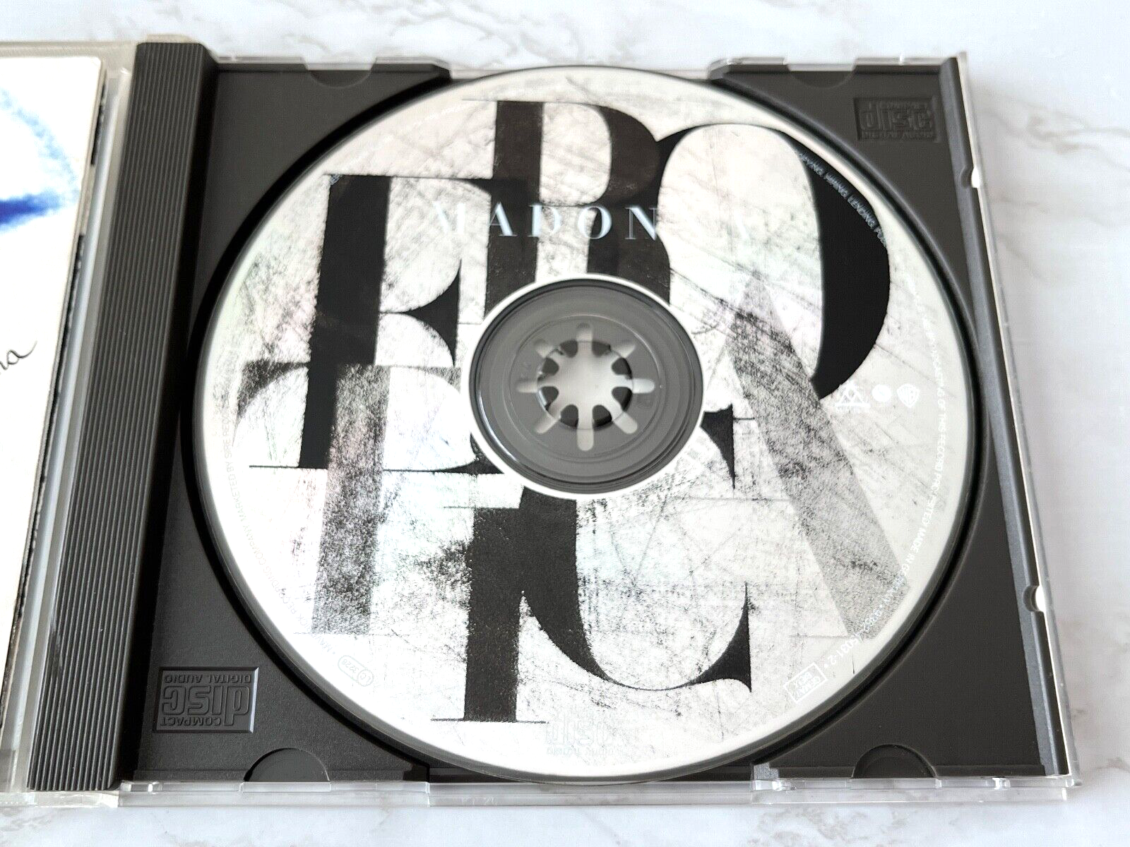 Madonna – Erotica (1992)