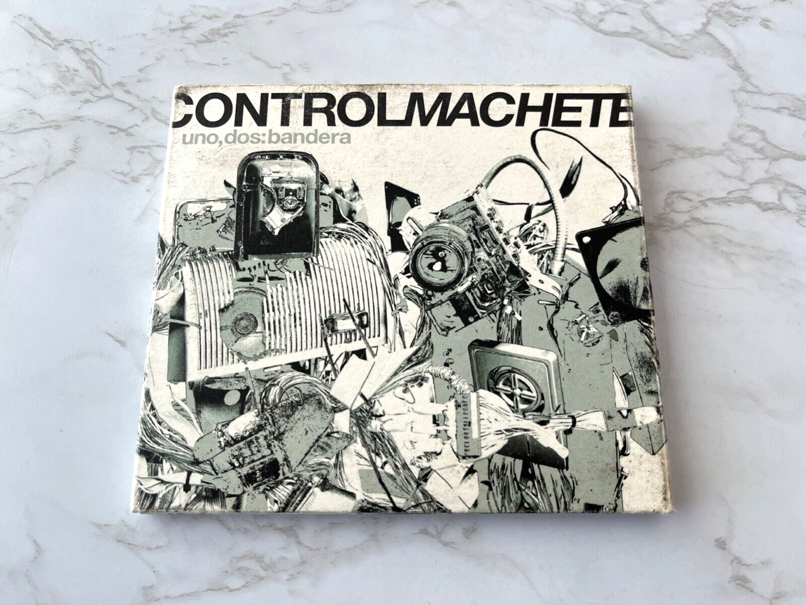 Control Machete – Uno Dos Bandera 2 (Digipak) (2003)