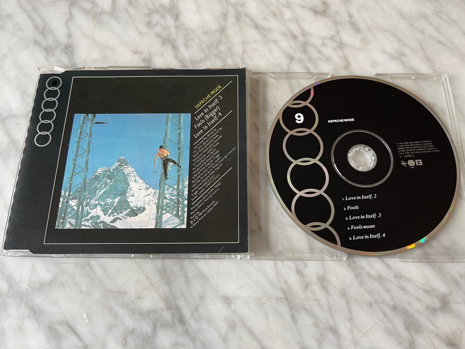 Depeche Mode – Love In Itself (1991)