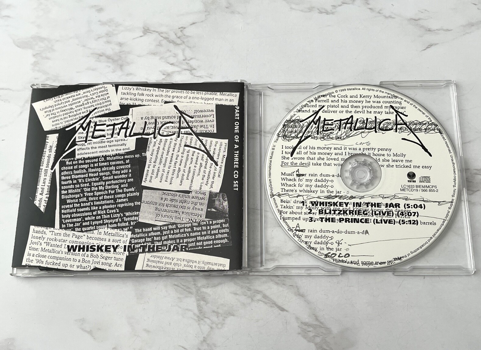 Metallica – Whiskey In The Jar (1999)