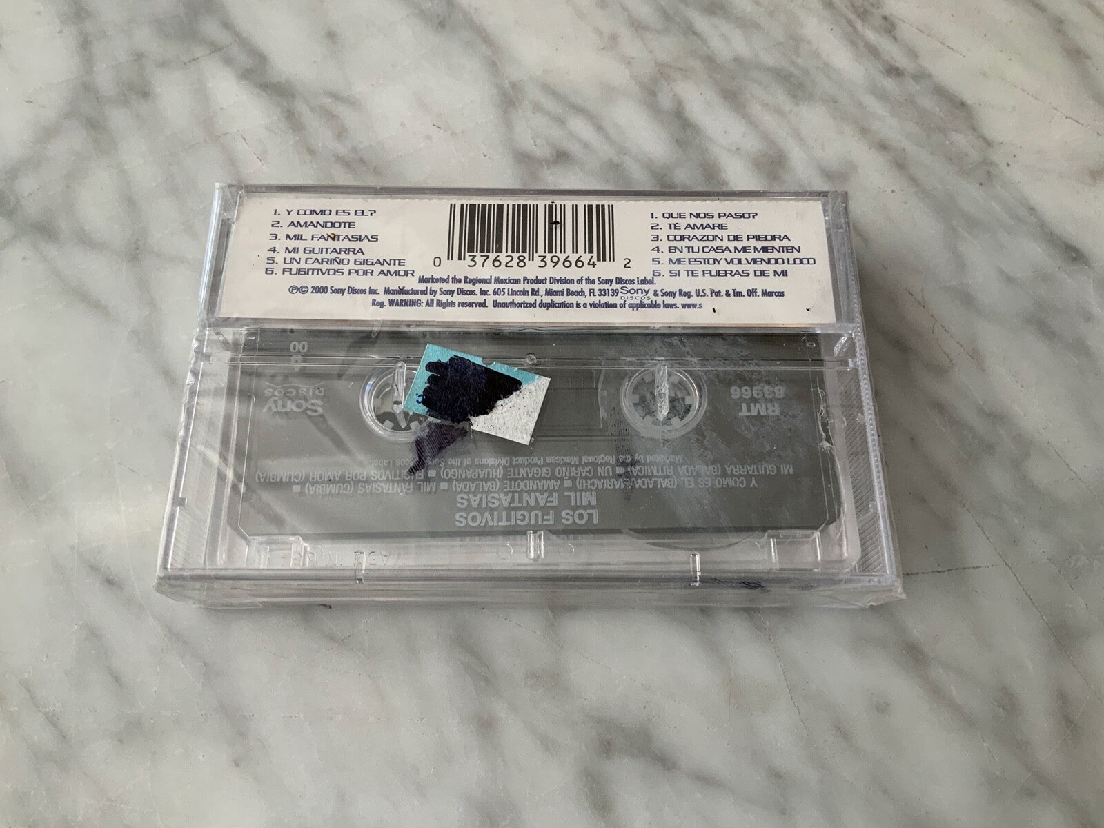 Los Fugitivos – Mil Fantasias (2000)