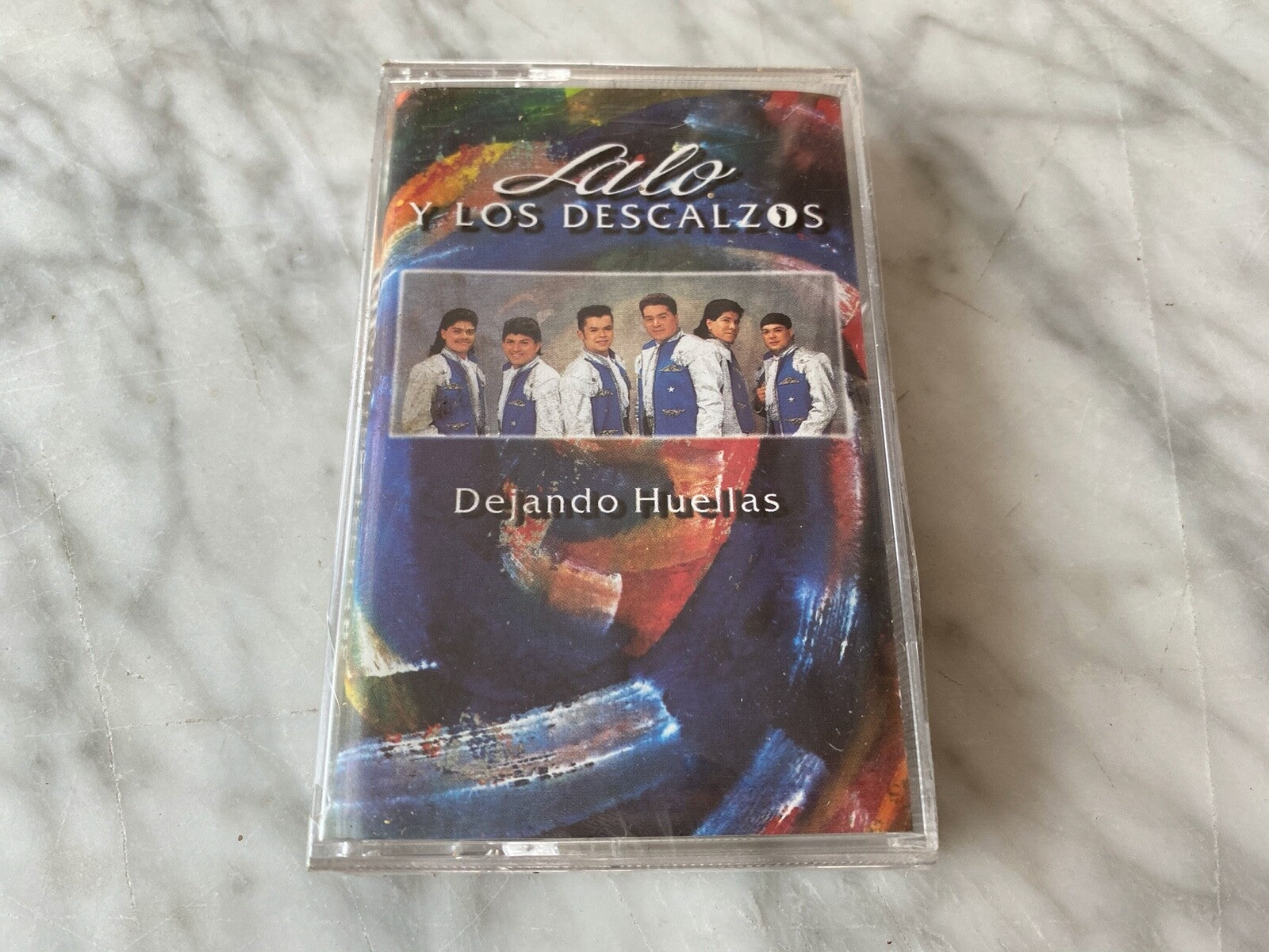 Lalo Y Los Descalzos – Dejando Huellas