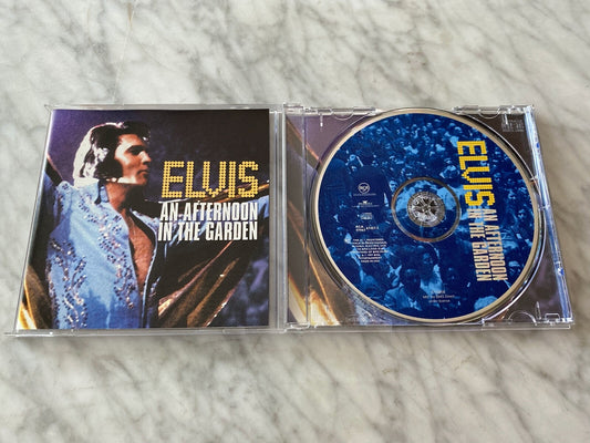 Elvis Presley – An Afternoon In The Garden (1997)