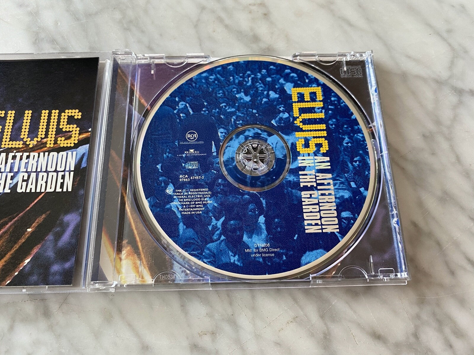 Elvis Presley – An Afternoon In The Garden (1997)